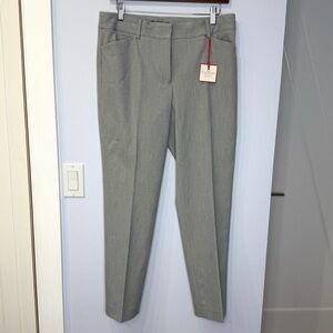 Talbots women’s Hampshire Ankle Pants, light grey, size 6, NEW with tags.
